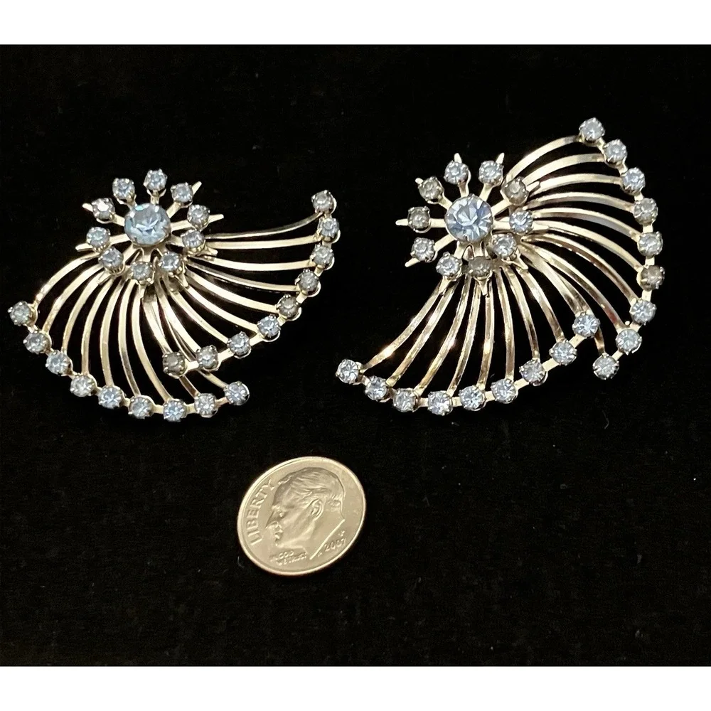 VTG Clip On Earrings Blue Crystals Silver Tone Rotating Fan Wing Estate Jewelry